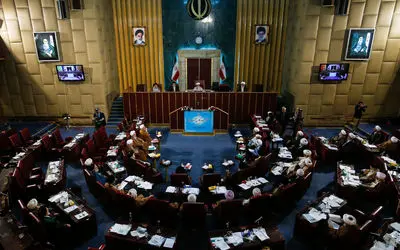 اصل ۱۱۱ درباره انتخاب جانشین رهبری چه می‌گوید؟