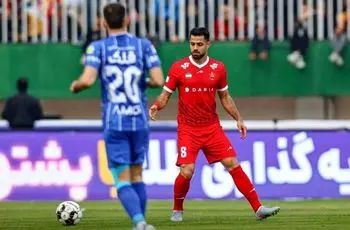 خوش شانسی ستاره پرسپولیس بعد از اشتباهات مرگبار در دربی