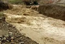 خروش نازلو چای به سمت دریاچه ارومیه
