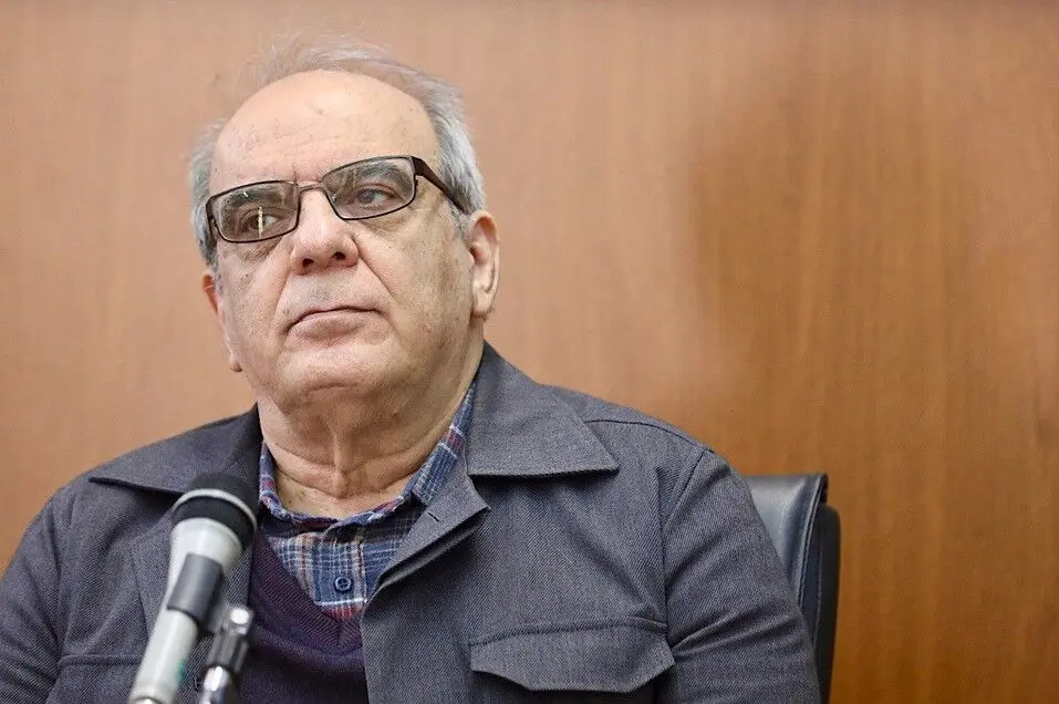 عباس عبدی: امروز وضعیت ما با سال ۶۰ متفاوت است؛ الان چشم انداز امید نیست