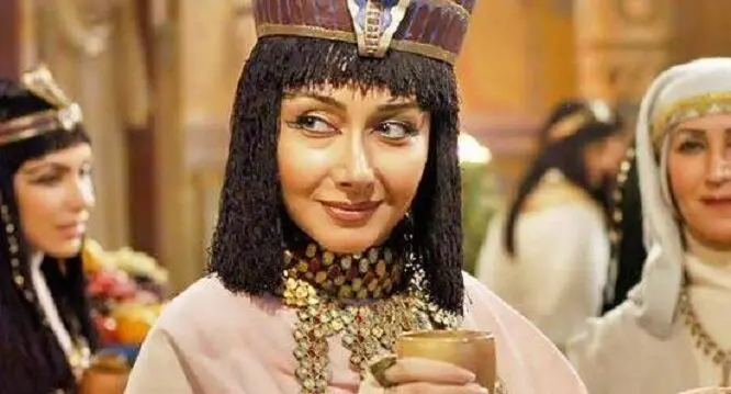 جشن تولد 59 سالگی «زلیخا» در یزد 