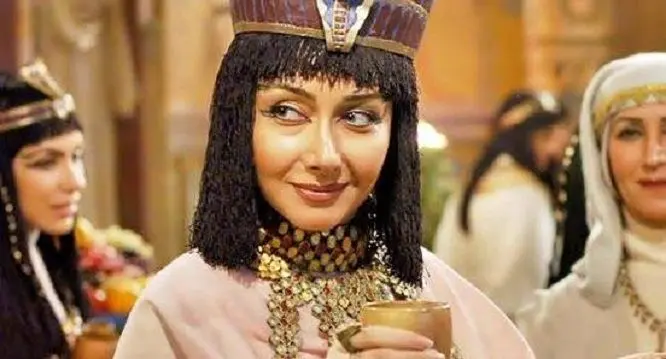 جشن تولد 59 سالگی «زلیخا» در یزد 