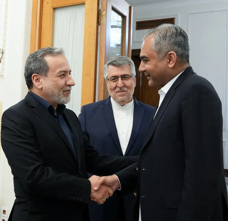 وزیر کشور پاکستان با عراقچی