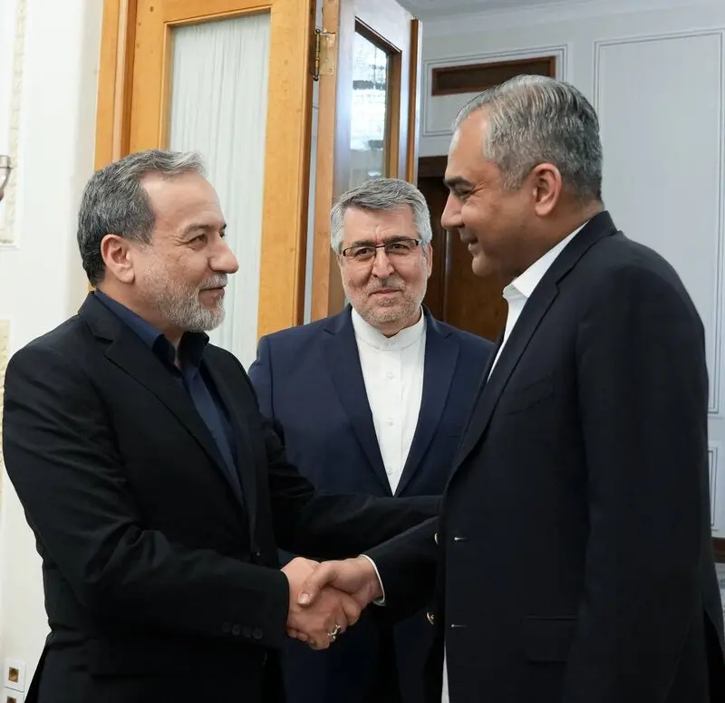 وزیر کشور پاکستان با عراقچی