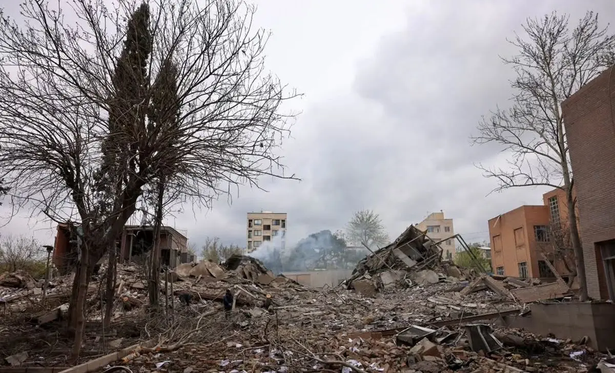 تصاویری  از حمله به دانشگاه علم و صنعت تهران