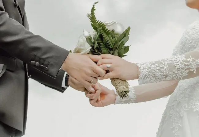 عقد آریایی یک رسم من درآوردی است؟