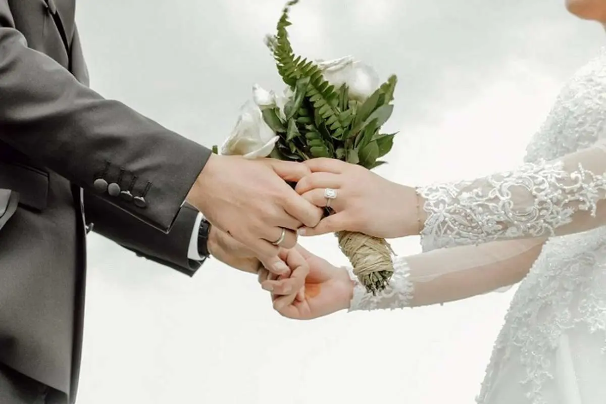 عقد آریایی یک رسم من درآوردی است؟