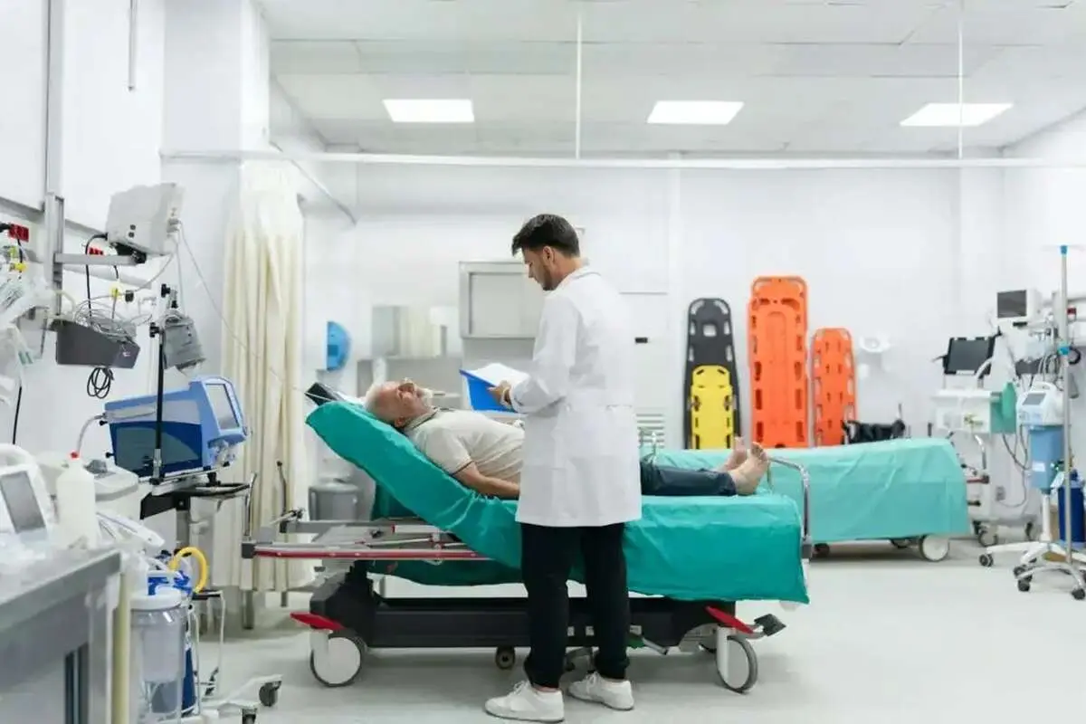  ۲۰ هزار نیروی پرستاری نیاز داریم