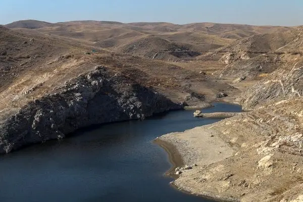 تصاویر؛ پشت سدهای خالی