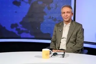  یا باید توان اقتصادی را تقویت کنیم یا هرچه سریعتر تحریم ها برداشته شود/ اتاق بازرگانی نه قدرت دارد نه استقلال / با شعار و توهم نمی توانیم کشور را اداره کنیم / دولت باید اقتصاد دستوری را کنار بگذارد
