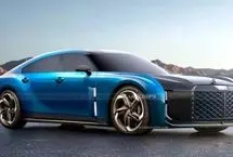 سدان فوق‌لوکس بنتلی با قدرت دیوانه‌وار می آید