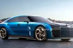 سدان فوق‌لوکس بنتلی با قدرت دیوانه‌وار می آید