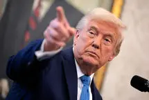 توهین ترامپ به یک خبرنگار؛ شغل درست و حسابی پیدا کن!