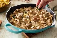 طرز تهیه خوراک مرغ روسی؛ خوشمزه و لذیذ

