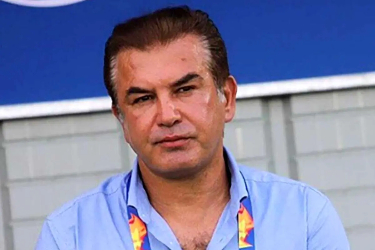 استیلی خطاب به مدیران پرسپولیس: خطا کردید، پایش بایستید!