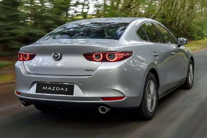 مزدا 3 مدل 2025 نمای عقب