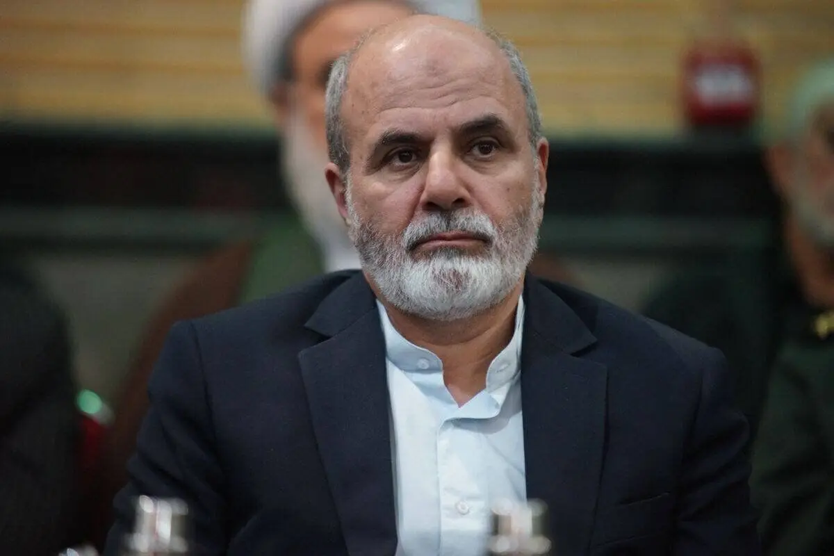 نماینده رهبر در شورای دفاع: به دنبال اخراج آمریکا از منطقه‌ایم