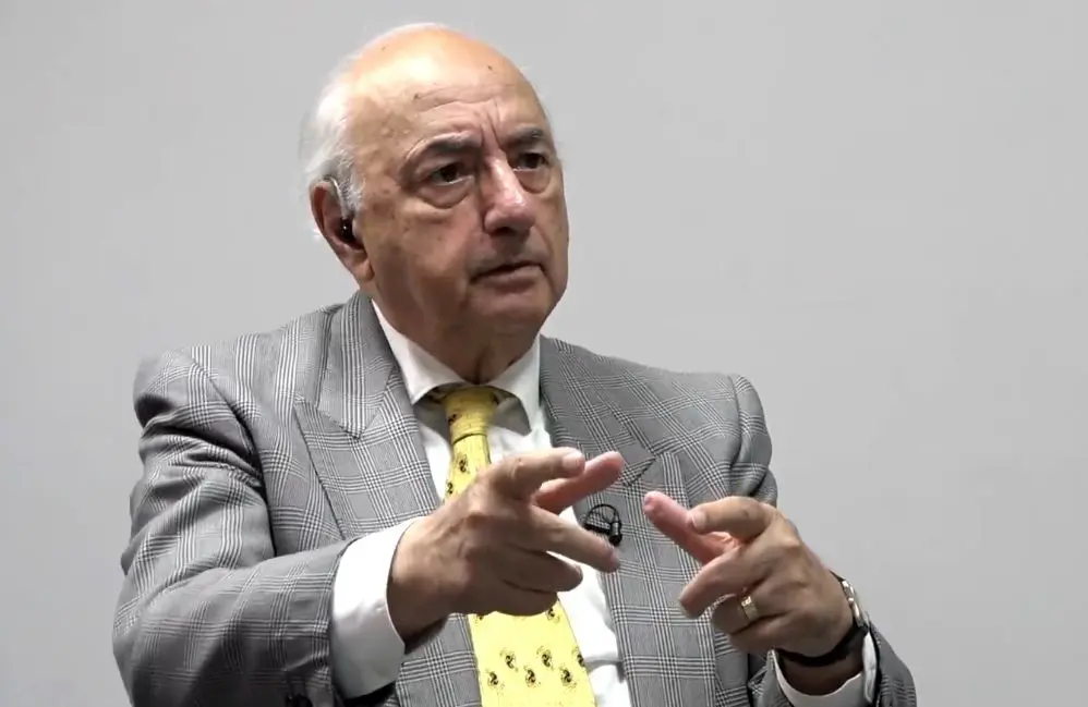 مهم‌ترین هدف آمریکا باز نگه داشتن دو مسیر تقابل و مذاکره است 