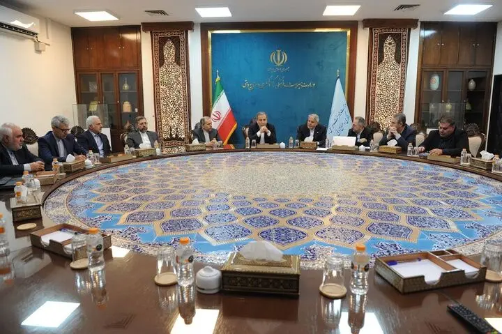 خواسته‌های صالحی امیری از عراقچی
