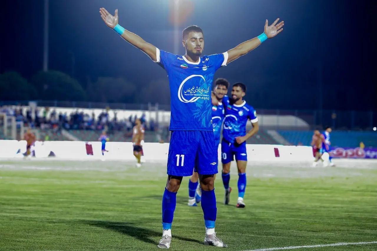 استقلال 3 سال جوان‌تر از پرسپولیس!

