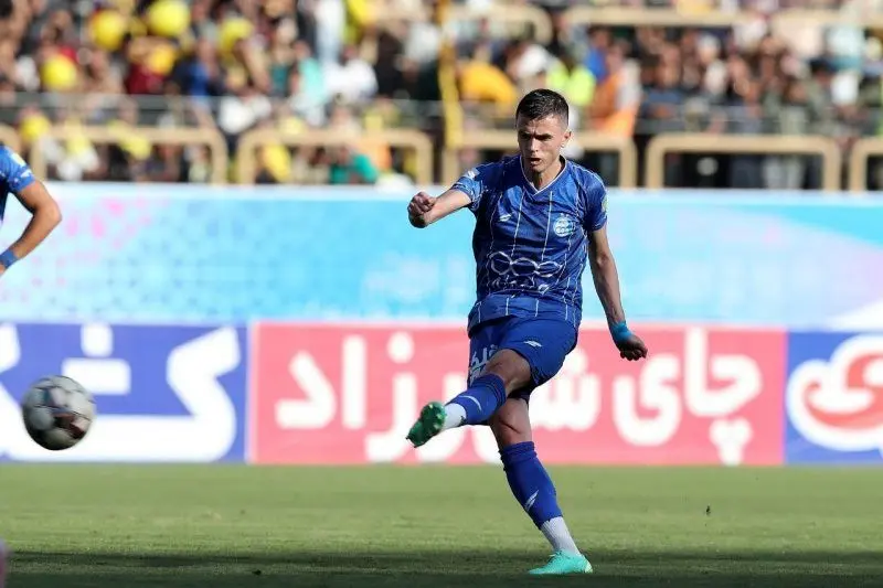 ببینید؛ گل اول استقلال به آلومینیوم توسط آسانی (پنالتی) دقیقه 17