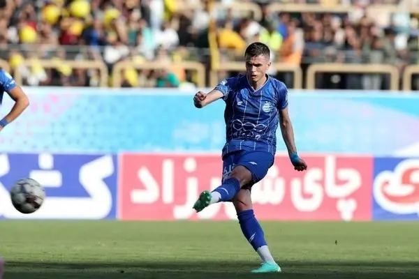 ببینید؛ گل اول استقلال به آلومینیوم توسط آسانی (پنالتی) دقیقه 17