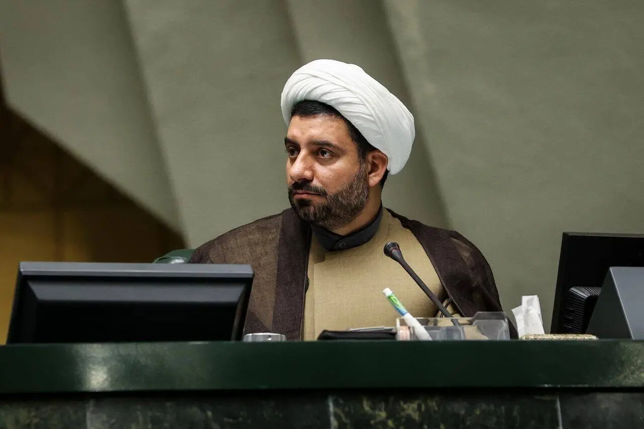 نماینده مجلس: امروز باید از هرگونه تندروی در مسائل مختلف پرهیز کرد
