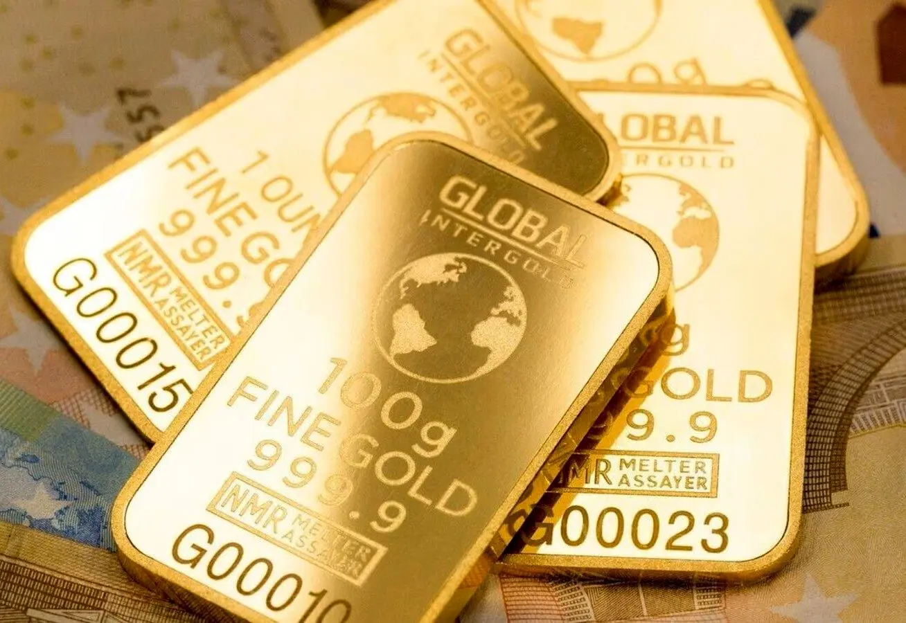 طلای جهانی همچنان در مسیر نزولی؛ آیا نرخ فلز زرد ثابت میشود؟