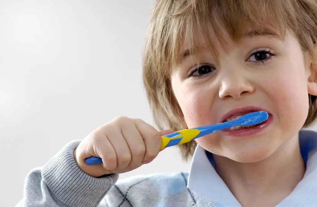 آیا پول و رفاه والدین جلوی خرابی دندان کودکان را می گیرد؟