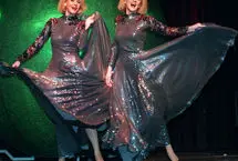 خودکشی خواهران دوقلوی ستاره موسیقی با کمک دیگران