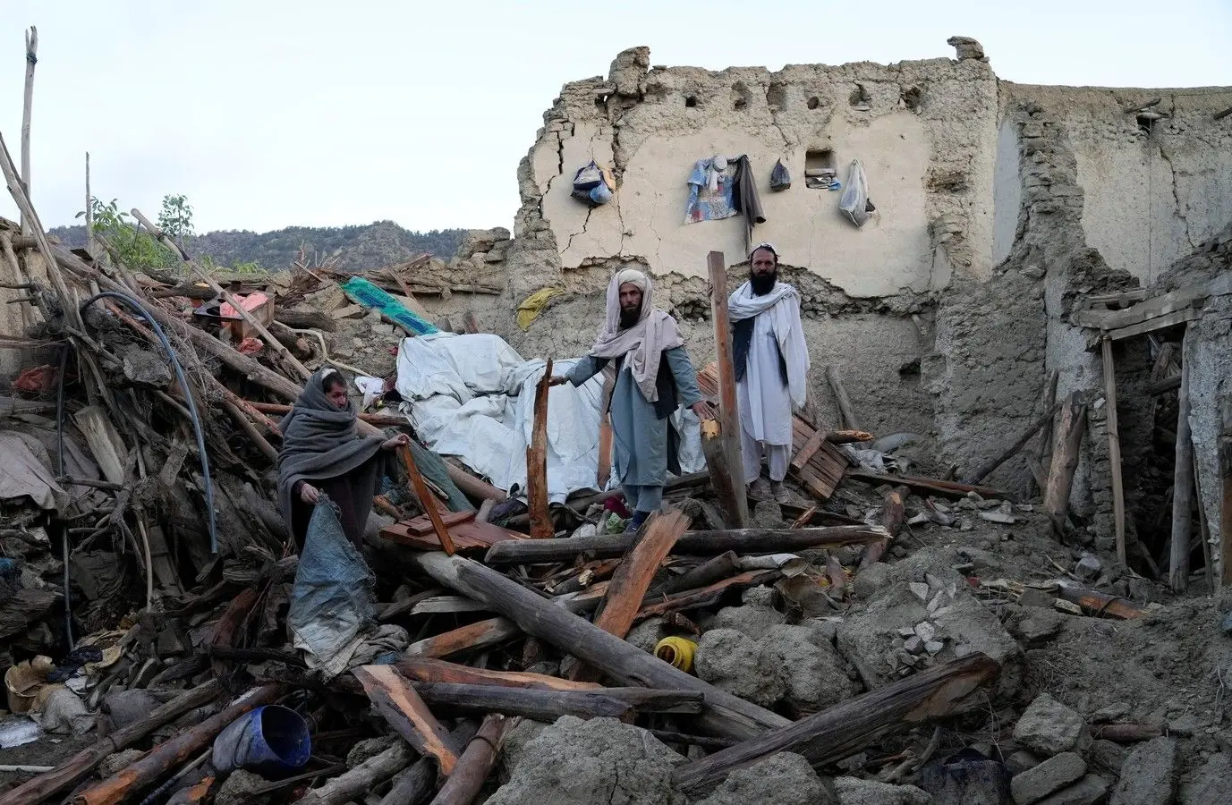 جزئیات جدید از زلزله شدید افغانستان/ ۳۰ نفر کشته و ۳۲۰ نفر مصدوم شدند