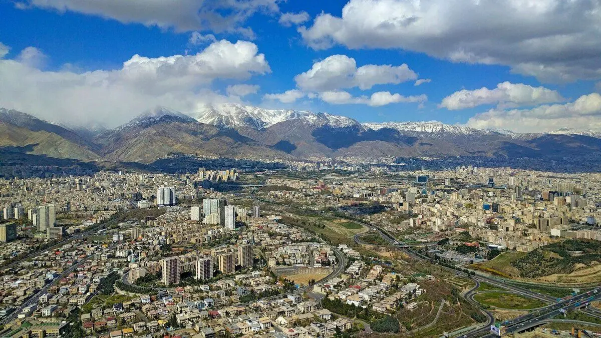 آب و هوای تهران امروز ۱۹ مهر/ شنبه‌ای نه چندان پاییزی!