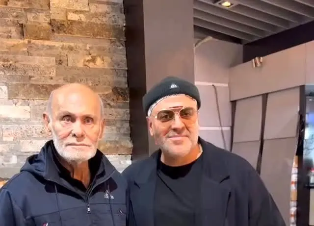 جمشید هاشم‌پور به تماشای «شاه‌نقش» نشست