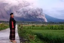 صحنه‌ای باشکوه از فوران آتشفشان سمرو در اندونزی