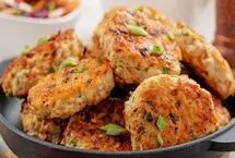 طرز تهیه کوکو سیب زمینی با مرغ؛ شام خوشمزه و آسان! 