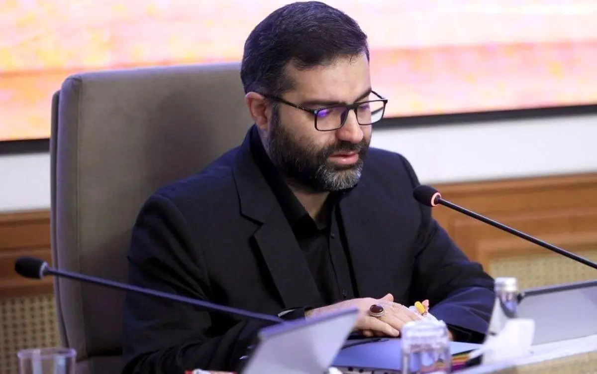 سقاب اصفهانی: کارت‌های جدید ایران در راه است