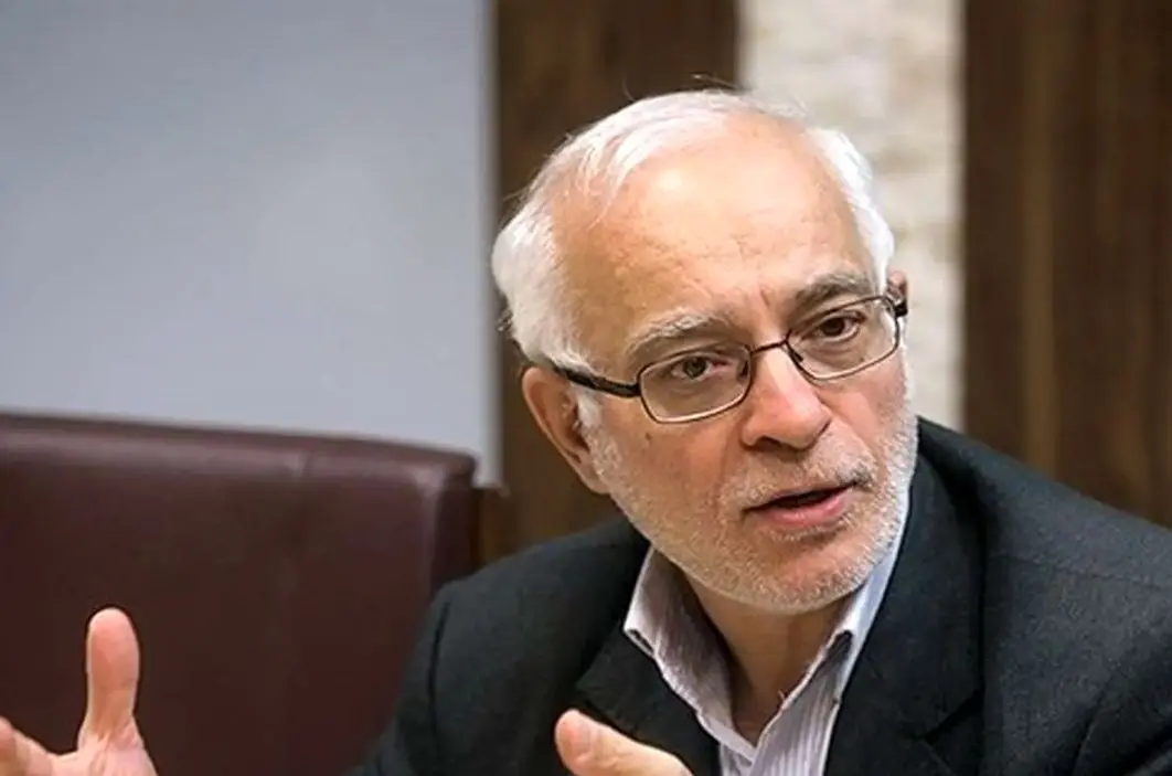 بعید است حزب الله راضی به خلع سلاح شود / مسئولیت شبه نظامیان منطقه با ایران نیست

