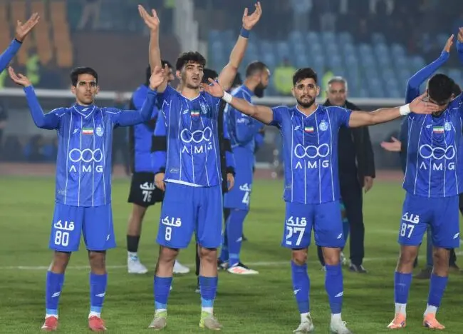 استقلالی‌ها قبل از دربی شارژ شدند