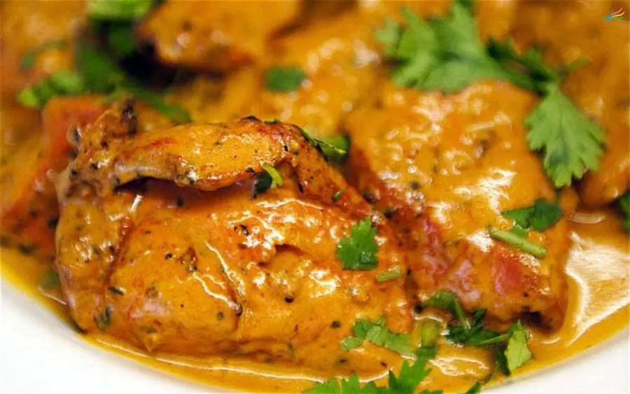 طرز تهیه مرغ با سس بادام هندی؛ طعم خاص و جدید 

