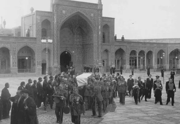 پس از کناره‌گیری از قدرت چه بر «رضاشاه» گذشت؟