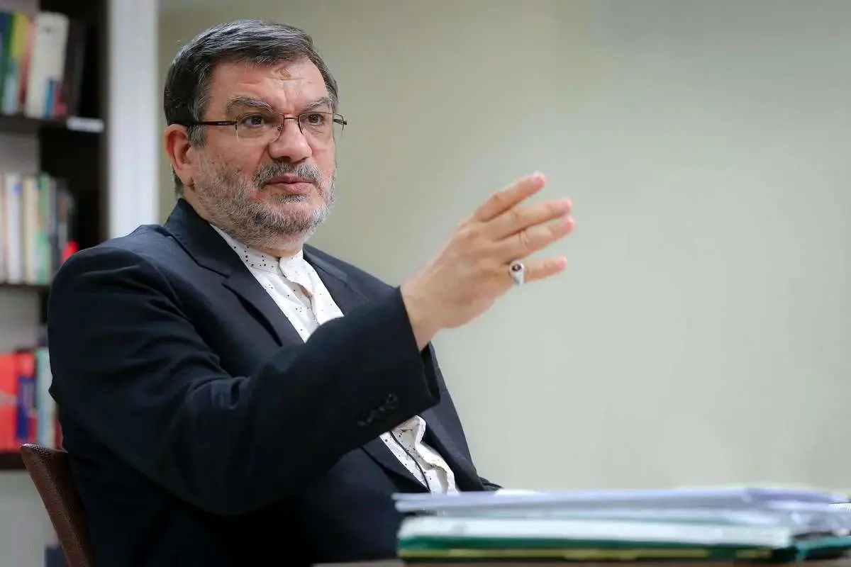  معلوم نیست با ده‌ها واسطه به موساد یا سی‌آی‌ای وصل نباشند!/ نفوذ مگر چه است؟ 