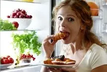  چرا بعضی‌ها همیشه احساس گرسنگی دارند؟/ راهکارهای کنترل اشتها