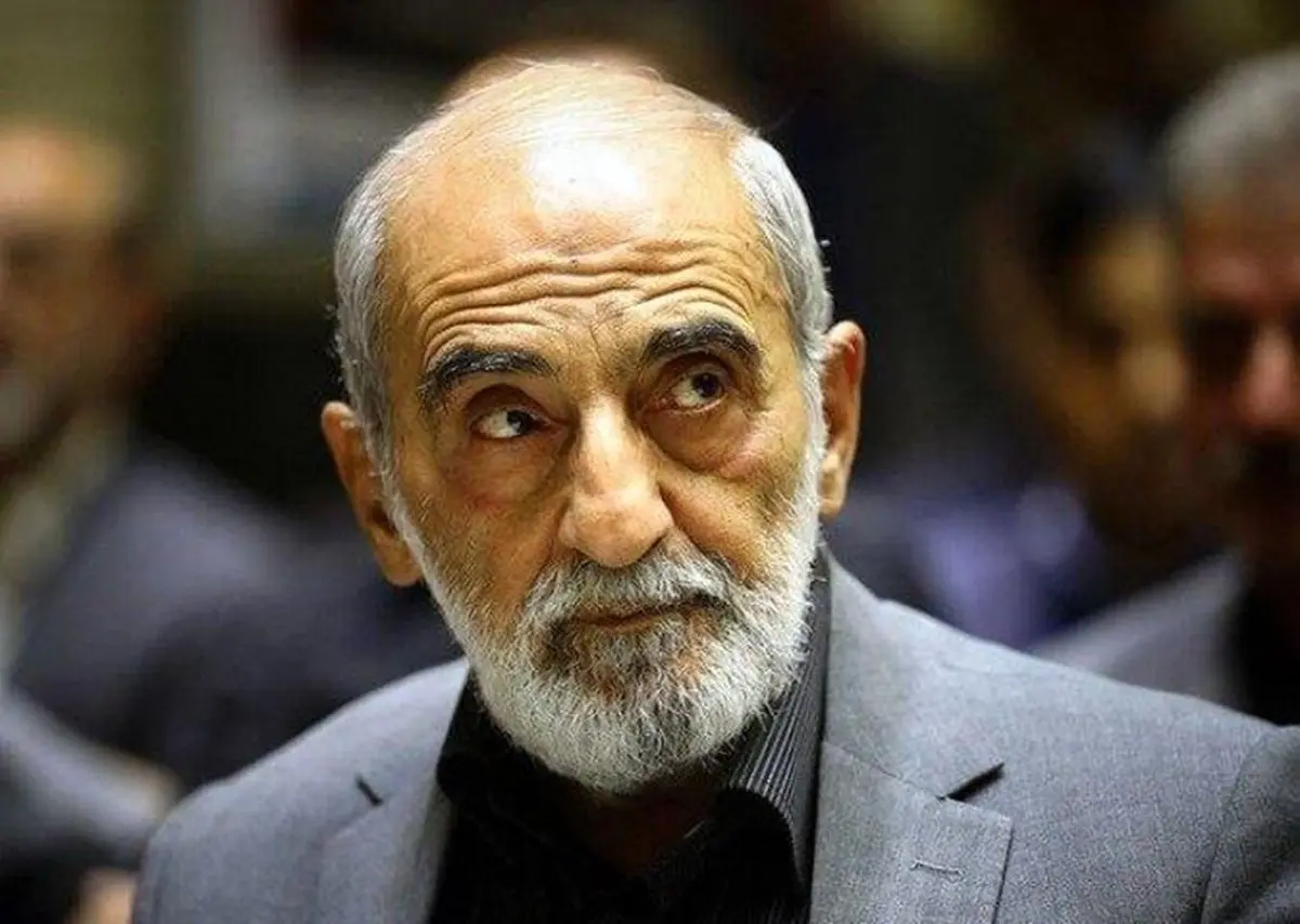 پرسش حسین شریعتمداری از مردم امریکا: چرا رئیس جمهورتان را برکنار نمی‌کنید؟