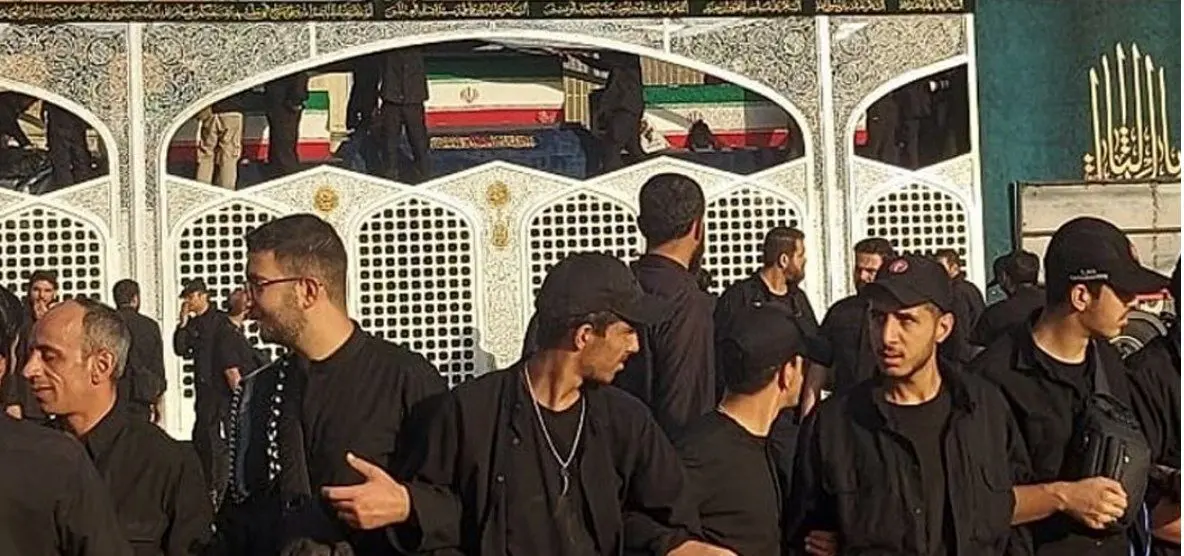 نخستین تصاویر از آماده‌سازی خودروی حامل پیکر رهبر شهید انقلاب 