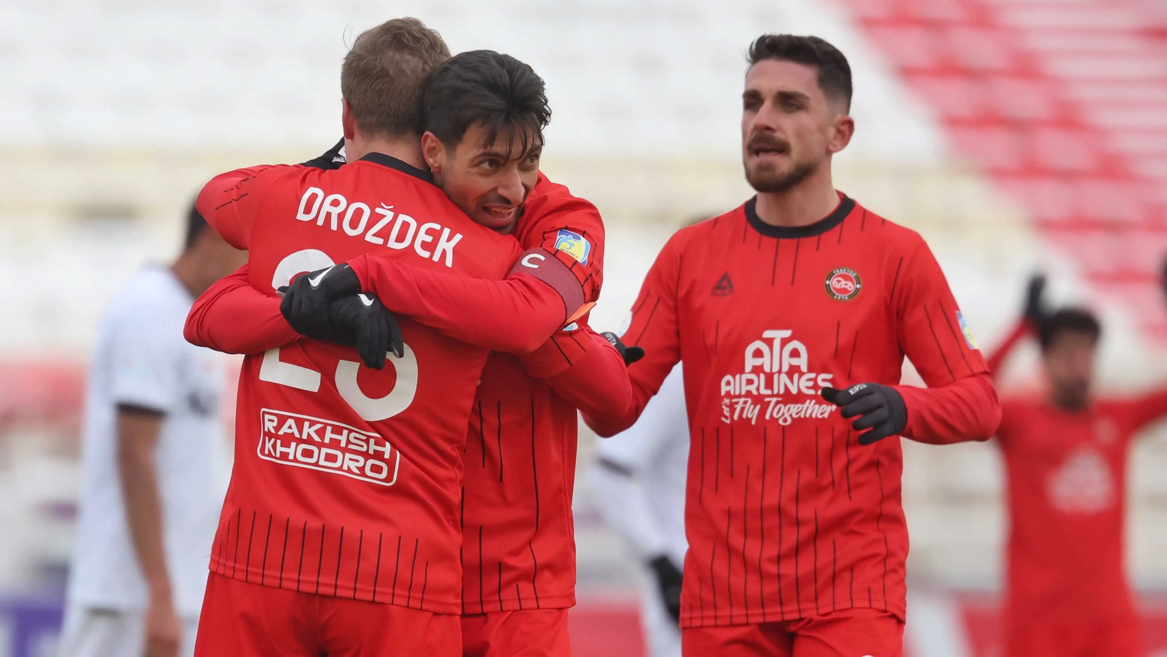 کولاک علیه رکورد پرسپولیس؛ تراکتور ترسناک‌ترین میزبان فصل