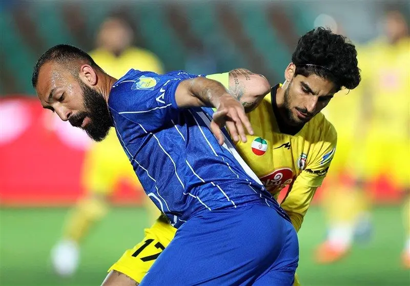 ببینید؛ گل اول فجر به استقلال روی اشتباه عجیب آدان دقیقه ۱+۴۵