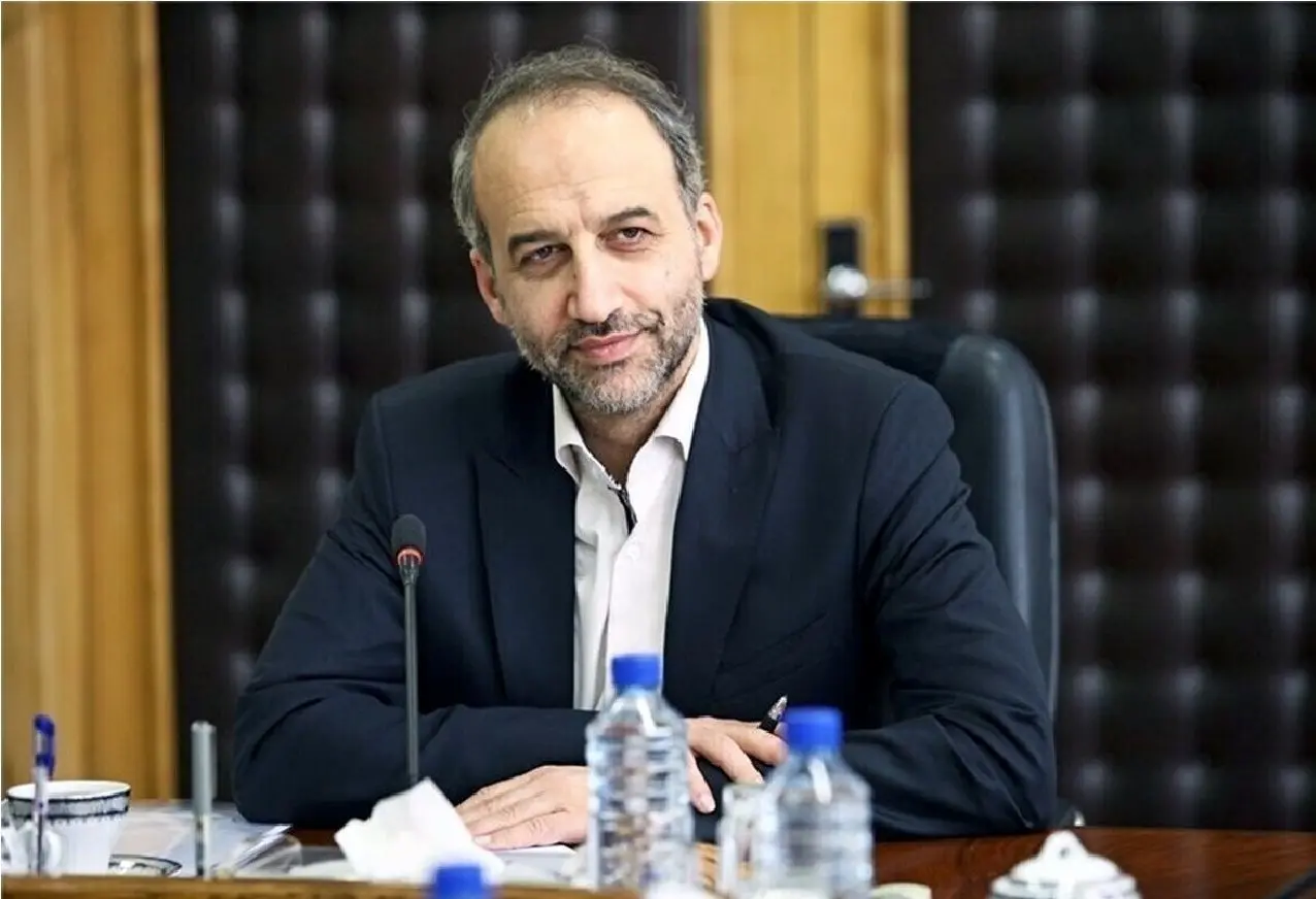 سرافراز مدعی شد: سلبریتی‌ها ازجمله مهران مدیری را من برگرداندم