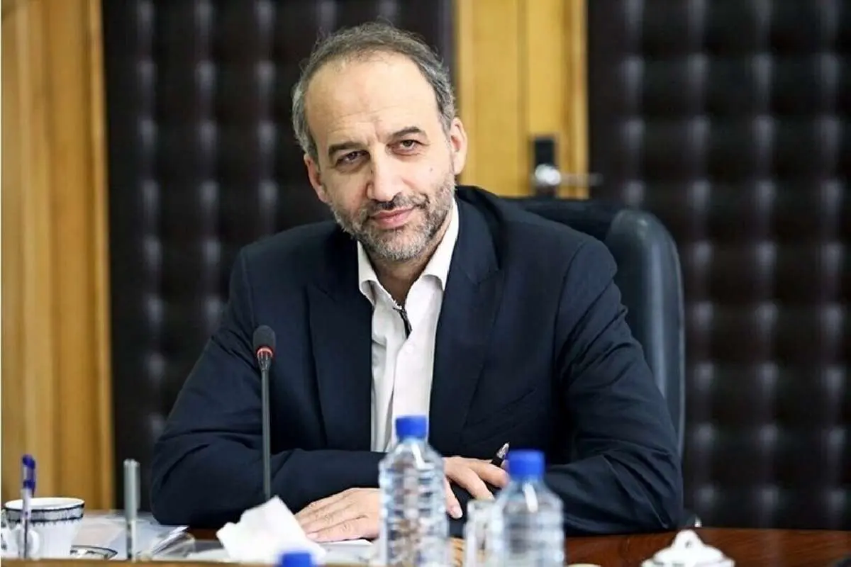 سرافراز مدعی شد: سلبریتی‌ها ازجمله مهران مدیری را من برگرداندم
