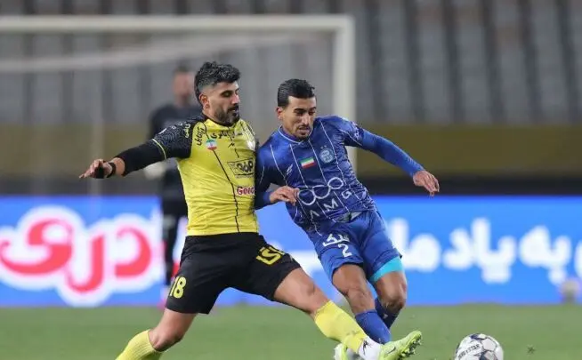 سپاهان مدافع استقلالی را کنار گذاشت