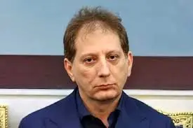 بابک زنجانی: افزایش قیمت دلار هیچ ربطی به مکانیسم ماشه و تحریم‌ها ندارد / تقصیر بانک مرکزی است

